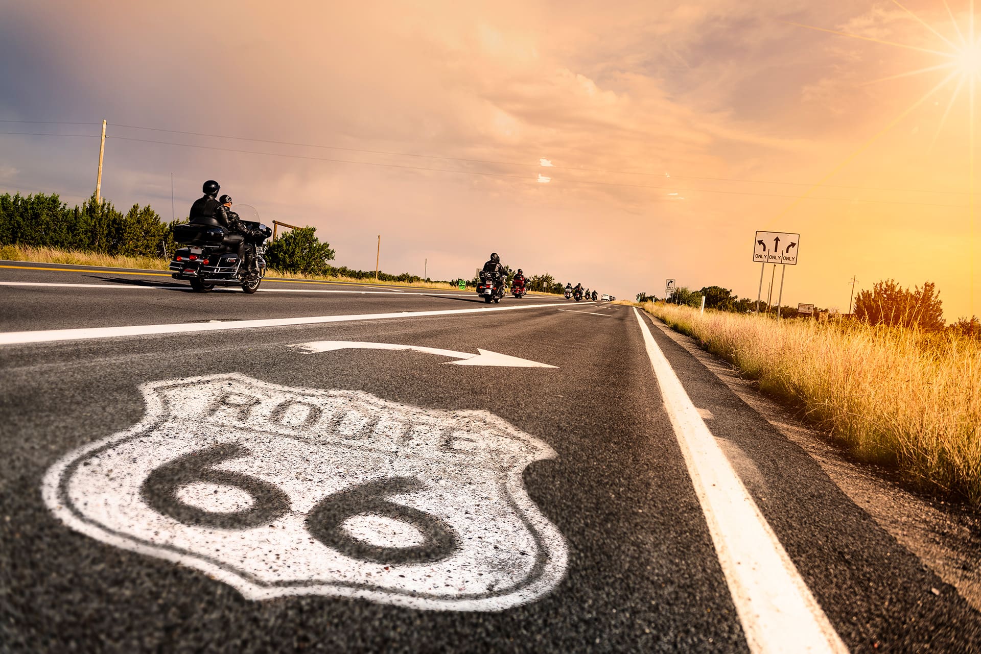 Symbolfoto für Unternehmensberatung Thüringen: Route 66 Straßenschild in Arizona, USA